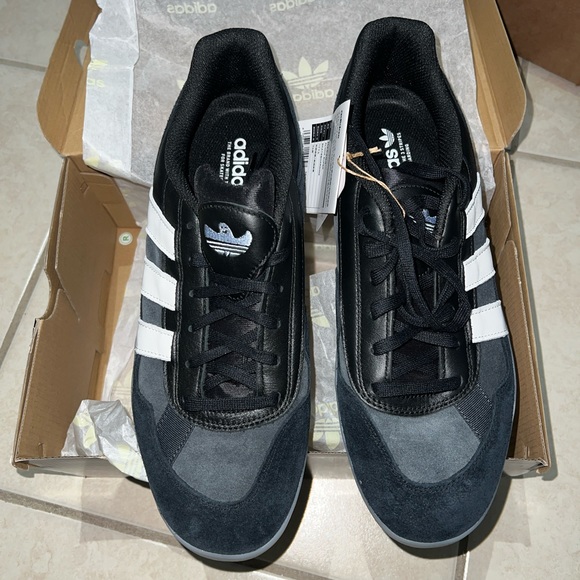 Adidas Aloha - Picture 4 of 7